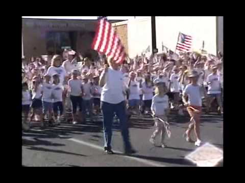Chuck Family Bloomington Hills Elementary Parade SG CS29