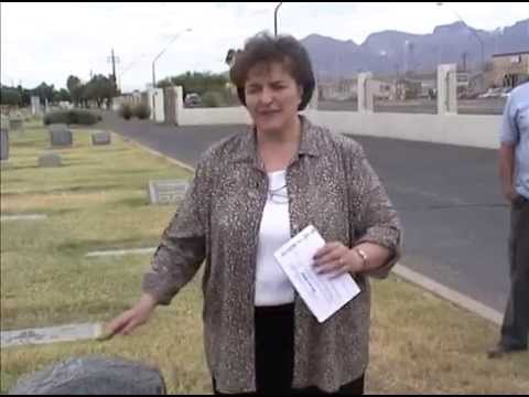 2002 Hughes Reunion   Atanacia Santa Cruz Hughes Graveside