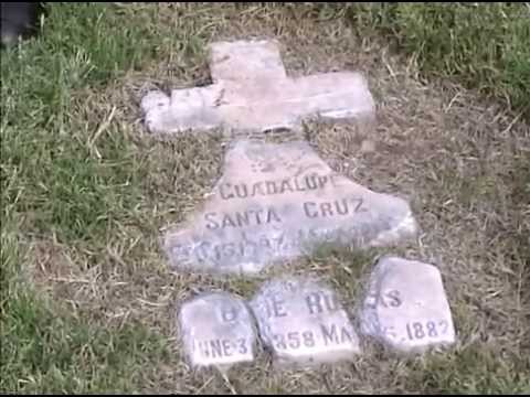 2002 Hughes Reunion   Guadalupe and Annie Santa Cruz, Petra S Stevens Graveside